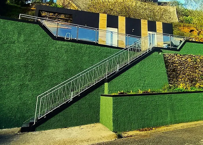 26 Steps Tatil Evi Calheta (Madeira)