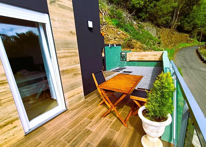 26 Steps Hébergement de vacances Calheta (Madeira)